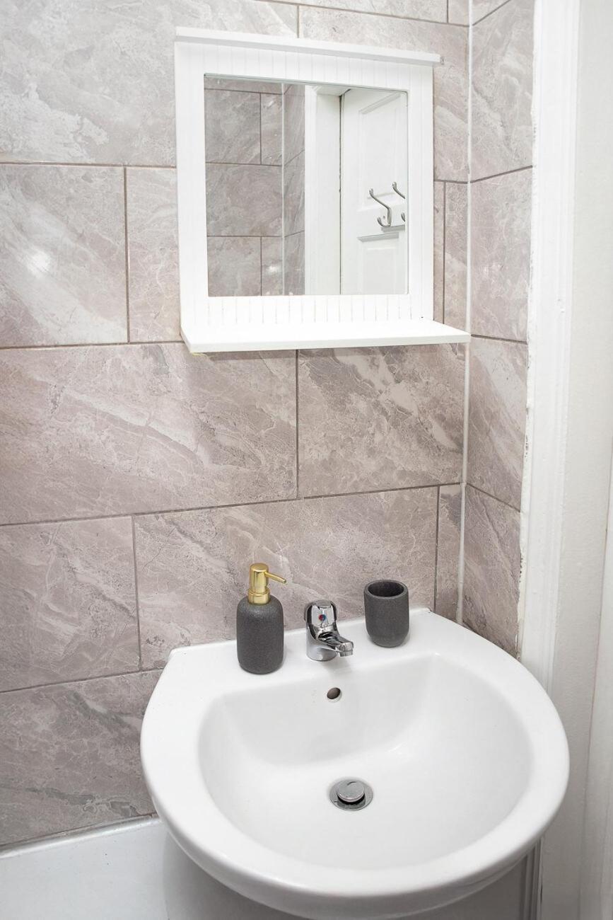 Holiday home Woodhall Avenue *