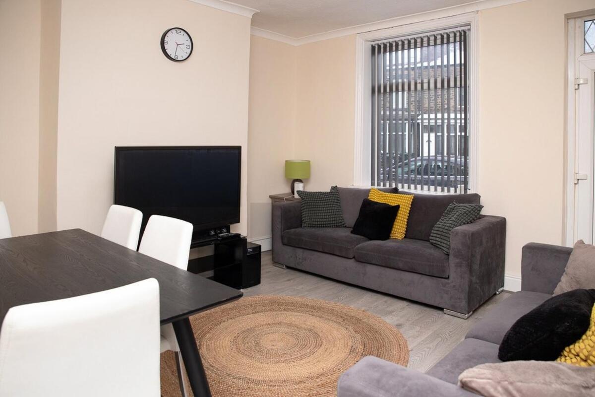 Holiday home Woodhall Avenue